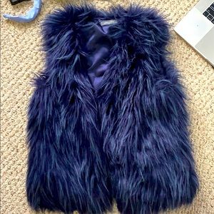 Anna & Chris faux blue fur vest